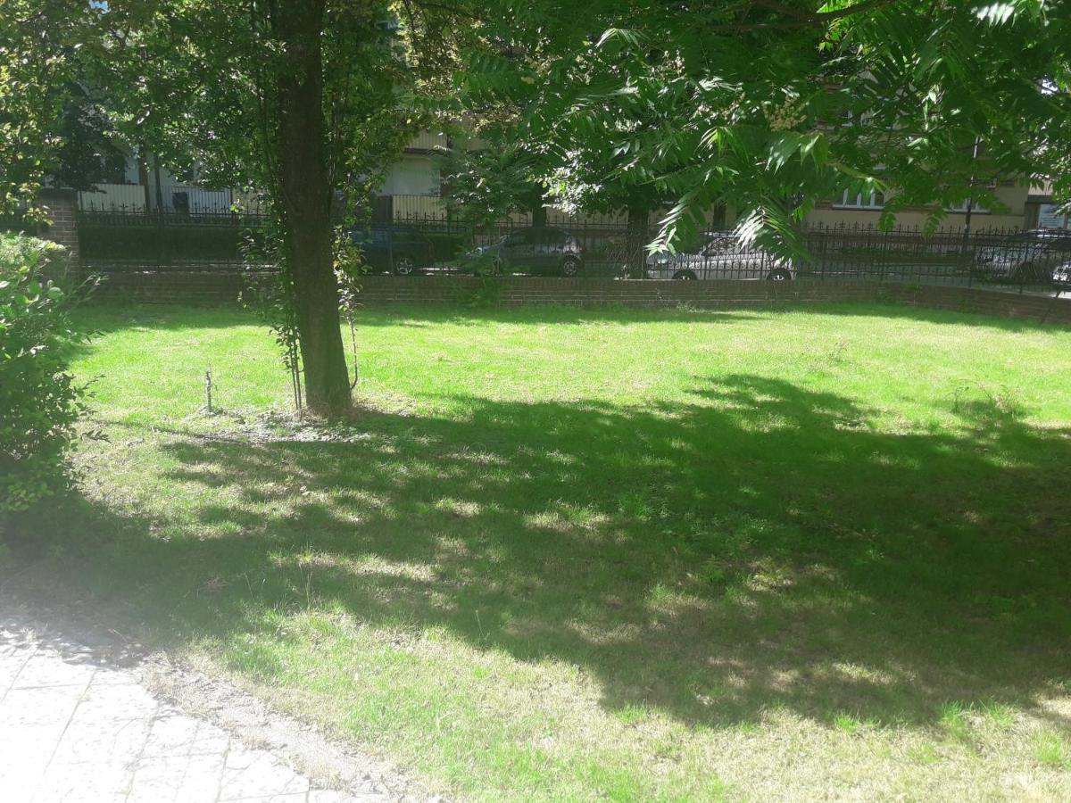 Hostel Palacyk Bydgoszcz Exteriör bild